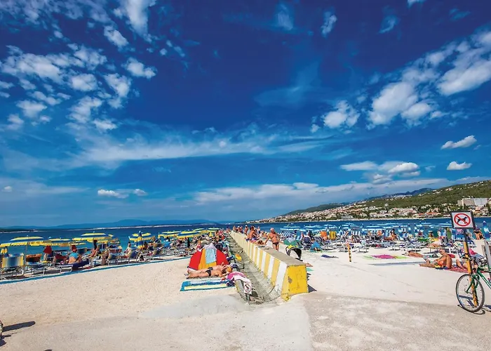 Apartman Beautiful Apartment In Selce *