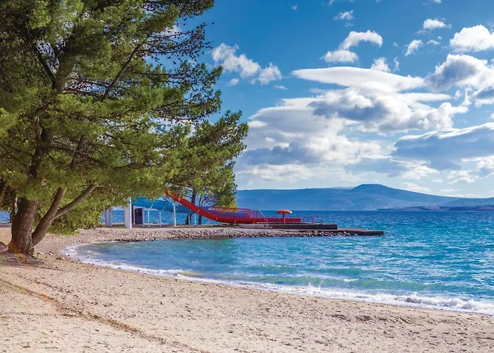 Beautiful Apartment In Selce Selce