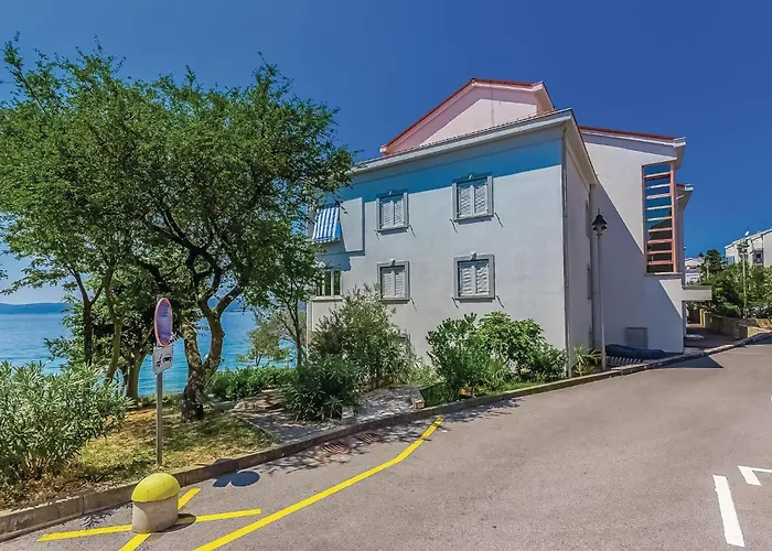 Beautiful Apartment In Selce *