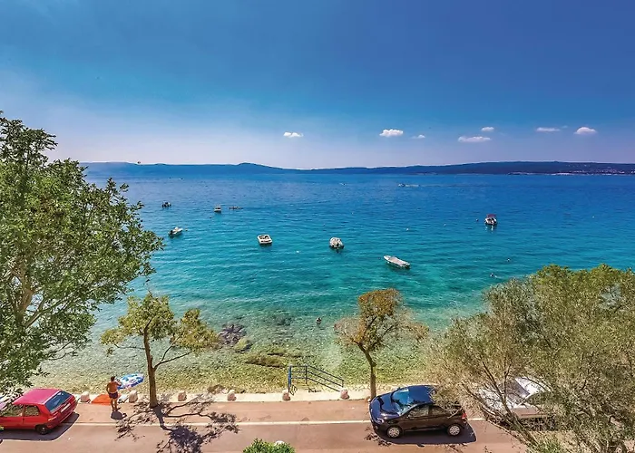 Beautiful Apartment In Selce Selce