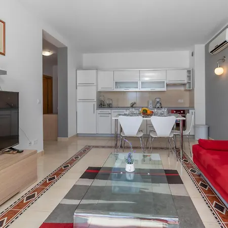 Apartment Awesome Apartment In Selce With House Sea View Selce