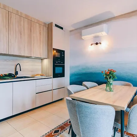 Awesome Apartment In Selce With House Sea View Apartment Selce