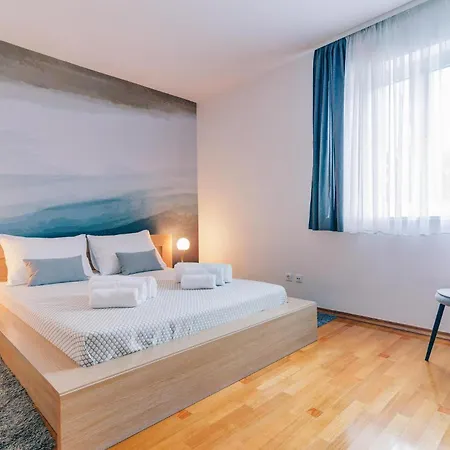 Awesome Apartment In Selce With House Sea View